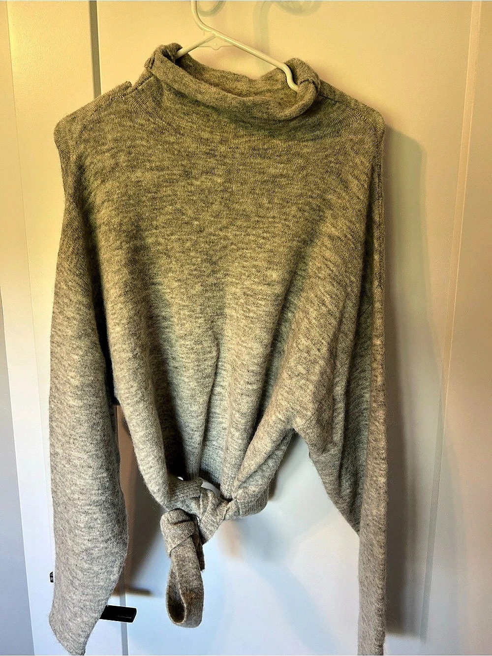 Wilfred Lorin Sweater Gray Tie-Front Turtleneck Size Medium